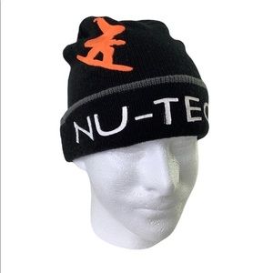 NU-TECH snow boarding beanie hat size OS EUC